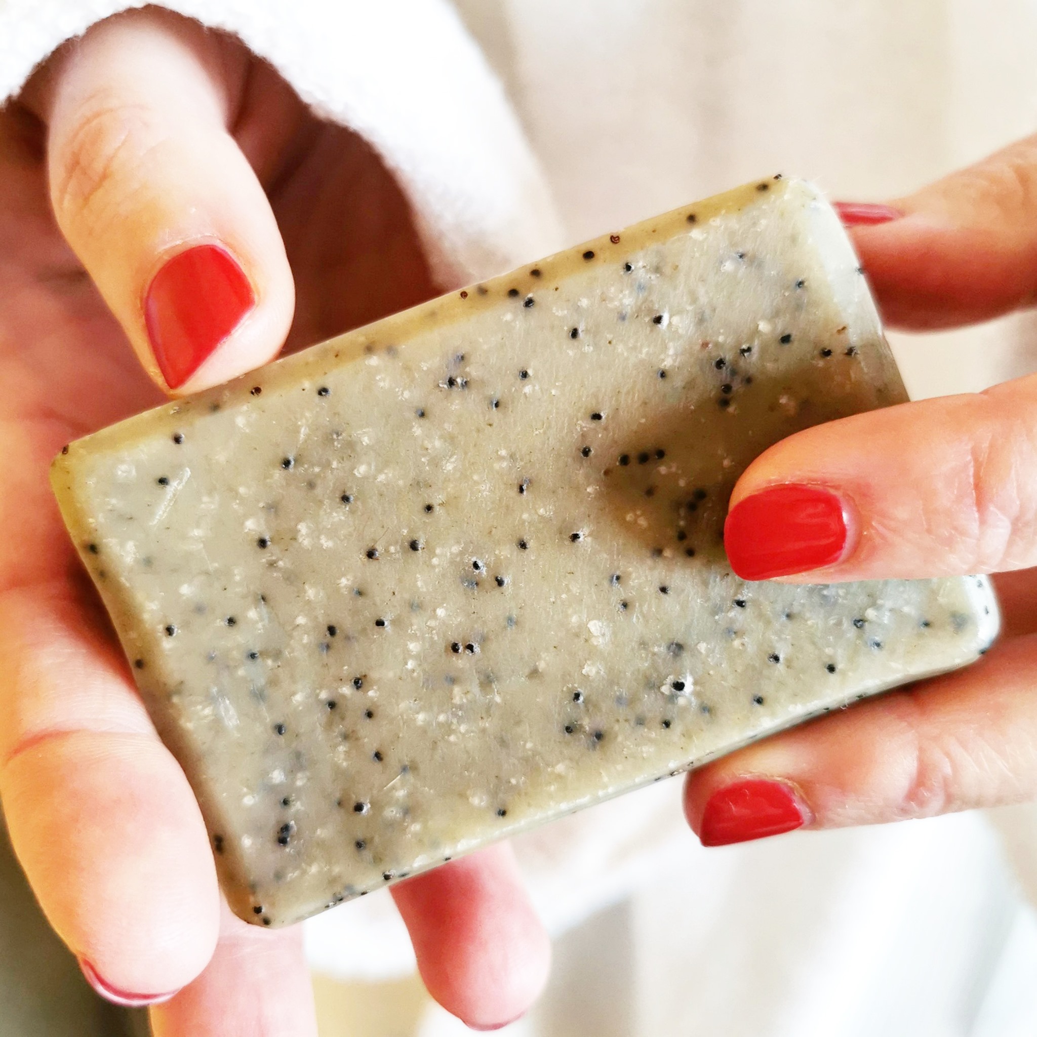 Exfoliation du corps : fréquence idéale & méthode naturelle