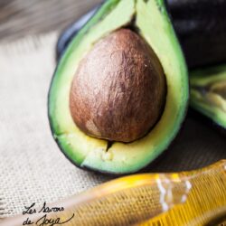 Les bienfaits de l'huile d'avocat : le guide complet pour ta beauté naturelle