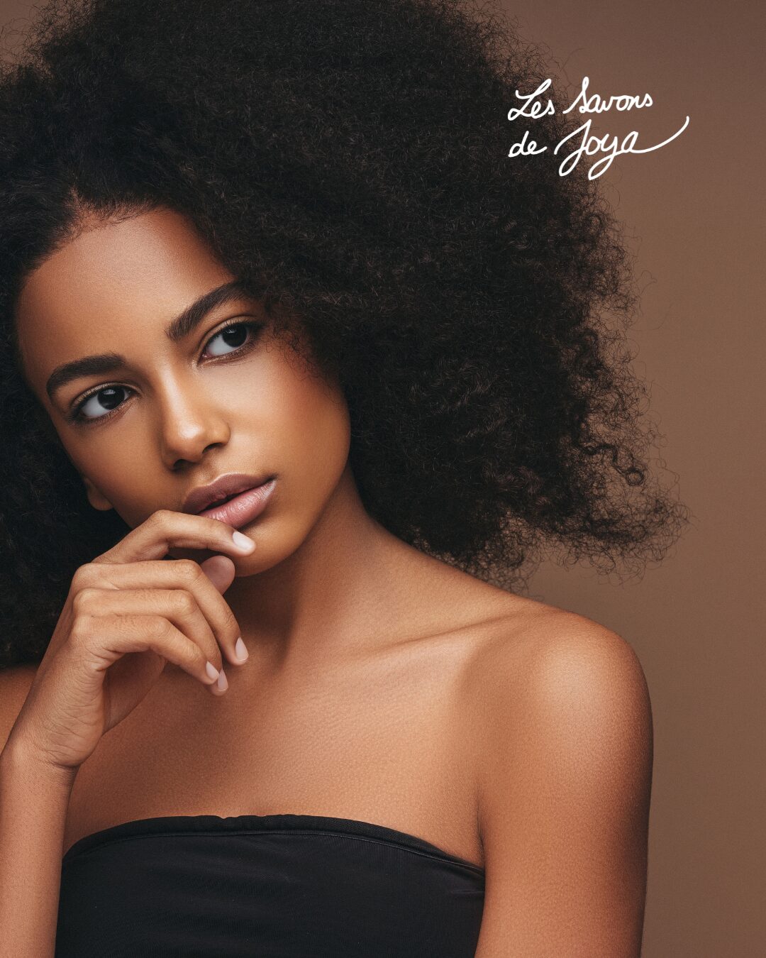 Routine Curly Girl : le guide complet pour des boucles sublimées au naturel