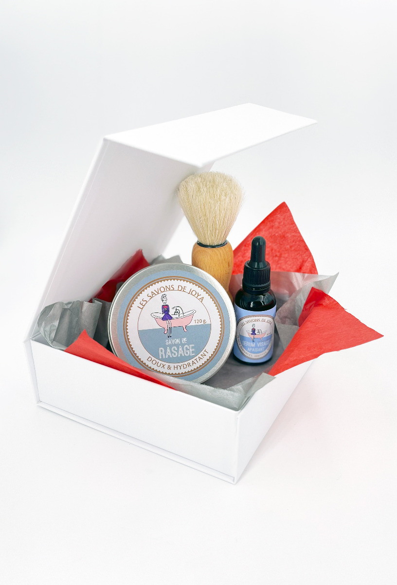 Coffret de rasage en boîte