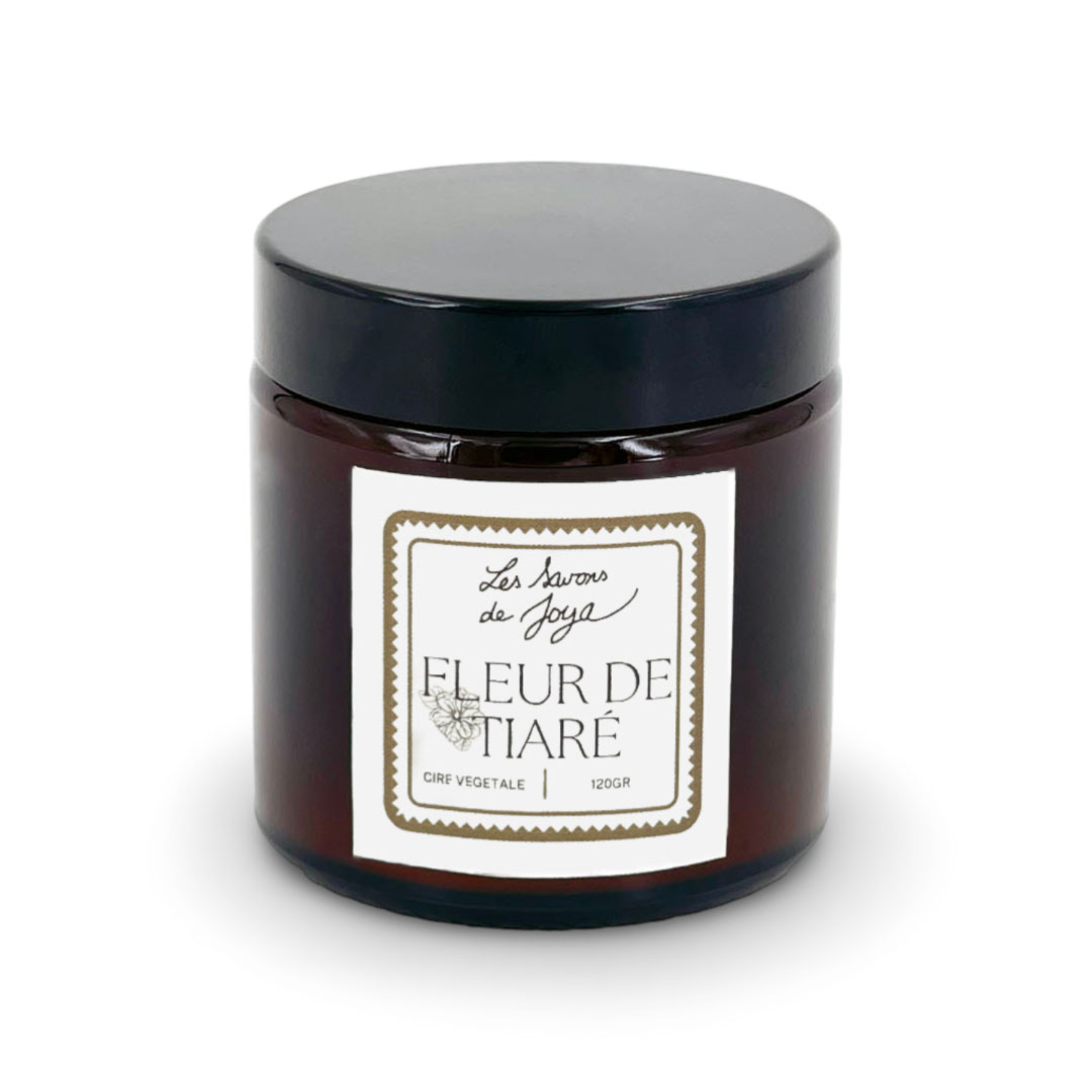 Bougie parfumée fleur de tiaré Les Savons de Joya 120 g en pot ambré avec couvercle