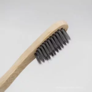 Brosse à dents medium - Adulte
