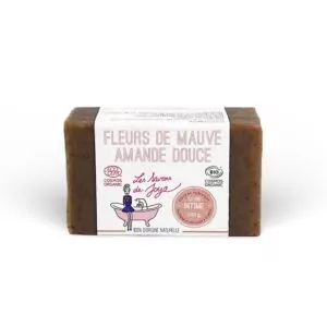 Savon fleurs de mauve amande douce de 100 grammes et 100% d'origine naturelle.