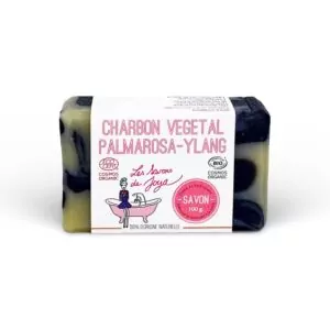 Savon au charbon végétal palmarosa-ylang de 100 grammes et 100% d'origine naturelle.