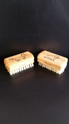 Brosse à ongles enfant