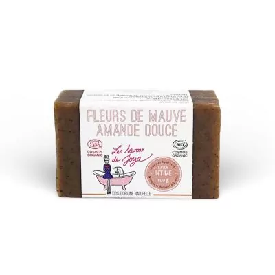 Savon FLEURS DE MAUVE AMANDE DOUCE de Les Savons de Joya, couleur marron avec des particules de fleur. Certifié COSMOS ORGANIC et BIO, le savon de 100g est étiqueté comme SAVON INTIME et 100% d'origine naturelle.